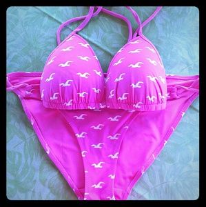 🇲🇽🤩3 for $25 🇲🇽🤩 Hollister Logo Bikini